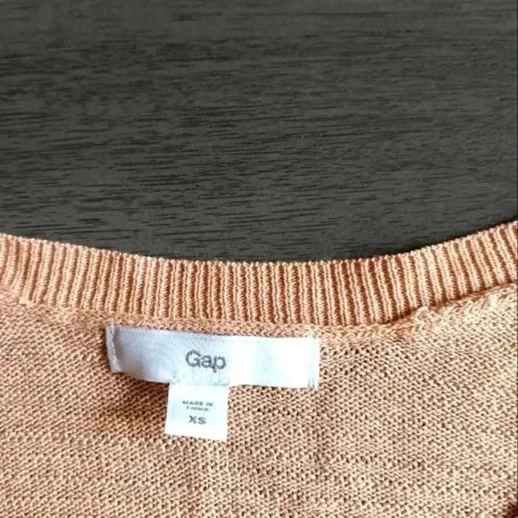 Gap Sweater - Picture 3 of 3
